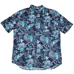 Vans "Off the Wall" men's button down collared shirt.     T32